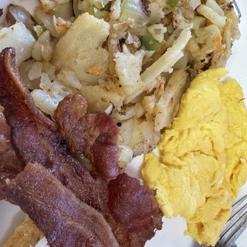 Arthur's Coffee Shop - Eggs, Bacon, O'Brien potatoes. - American Near Me - La Habra, California