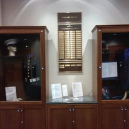 Veteran display case Veteran display case