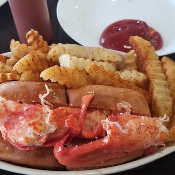 Lobster & Pho - Seafood Near Me - Independence, Ohio