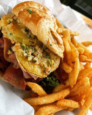 Low Country Fish Camp by null
