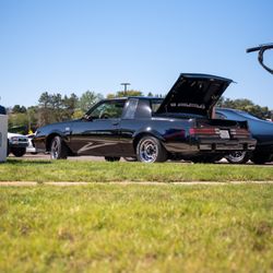 Sam's Auto World