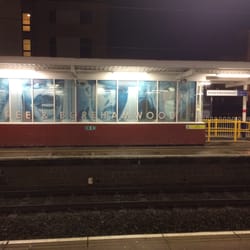 Elstree & Borehamwood - Platform