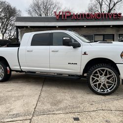 VIP Automotives