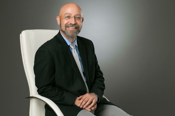 Business Headshots - We are an award winning portrait studio specializing in offering Corporate Headshots, Business Headshots, Actor Headshots, Realtor Headshots and all Business professionals. We offer a No-Risk 100% Satisfaction Guarantee on all headshots.

Call or visit www.chrisschmitt.com/headshots for more info