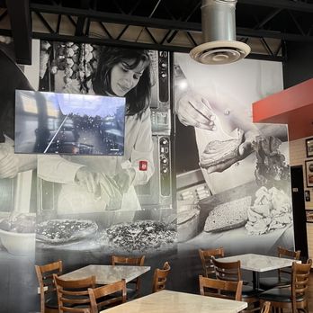 Buona - Seating area - Sandwiches Near Me - Rosemont, Illinois Buona - Seating area - Sandwiches Near Me - Rosemont, Illinois