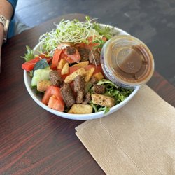 Erik's DeliCafe of Morgan Hill - Vineyard - House Salad $5:50