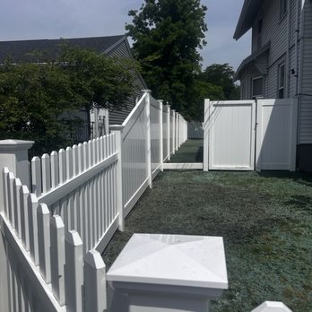 KPG Maintenance - Fences & Gates Near Me - Sudbury, Massachusetts KPG Maintenance - Fences & Gates Near Me - Sudbury, Massachusetts