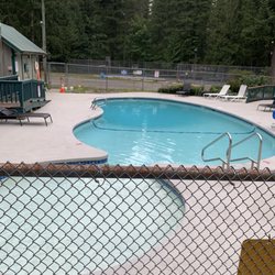 Gold Bar Nature Trails - Adult pool area