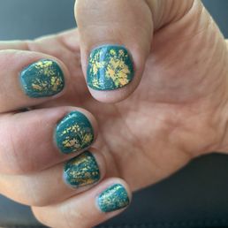 Shellac mani, green with gold.