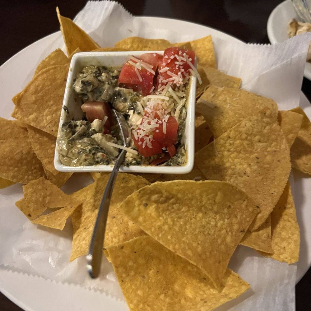 Lefty's Main Street Grille - Spinach Artichoke Dip - Breakfast & Brunch Near Me - Blacksburg, Virginia