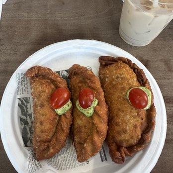 La Coffeetera - Empanadas 10/10 - Coffee & Tea Near Me - San Juan, Puerto Rico La Coffeetera - Empanadas 10/10 - Coffee & Tea Near Me - San Juan, Puerto Rico