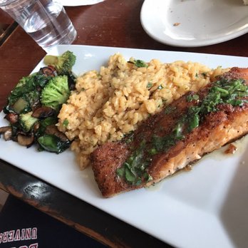 Bottega di Capri - Italian Near Me - Brookline, Massachusetts