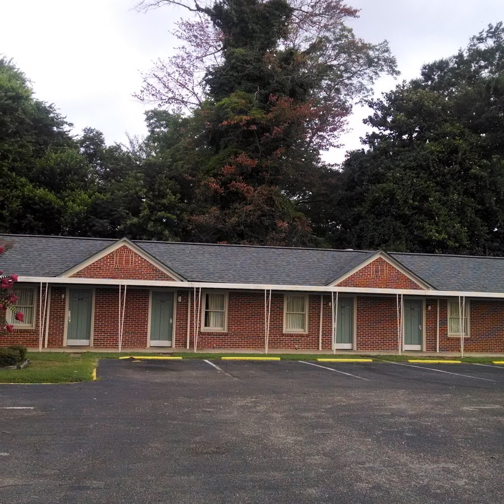 Budget Inn - Quaint budget inn. - Hotels Near Me - Monroeville, Alabama