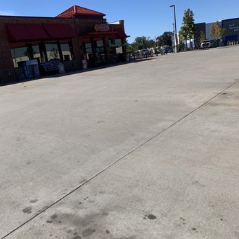 Sheetz - the empty parking lot of a grocery store - Gas Stations Near Me - STERLING, Virginia