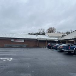 Hall's Super Market