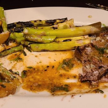 Maggiano's - Filet Mignon - Italian Near Me - Overland Park, Kansas