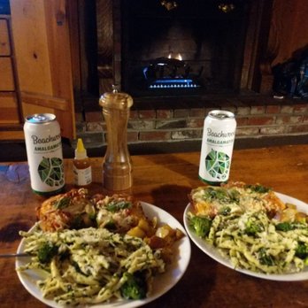 Grey Squirrel Resort & Vacation Rental Homes - Home cooked meal by the fire - Big Bear Lake, CA