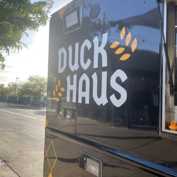 Mad Duck Haus - Nice truck! - Food Trucks Near Me - Clovis, California