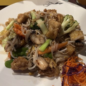 The Regent - Pad Thai with veges and tofu - Thai Near Me - Washington, DC, District of Columbia