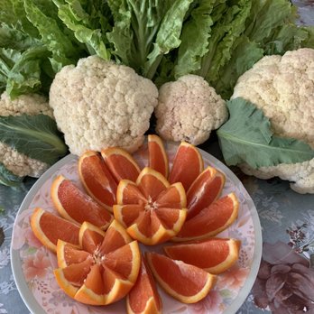Vinai Wholesale - Fresh fruits and vegetables up close. Fresh picked juicy red oranges from farmers straight to the store at such a low price. - Grocery Near Me - Sacramento, California