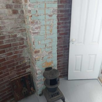 Spring Point Ledge Lighthouse - 2nd Keepers Stove - Landmarks & Historical Buildings Near Me - South Portland, Maine Spring Point Ledge Lighthouse - 2nd Keepers Stove - Landmarks & Historical Buildings Near Me - South Portland, Maine