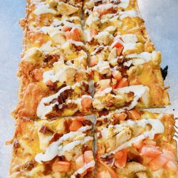 Emery’s Grill - Bbq chicken flatbread