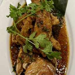 Crispy Whole Red Snapper with Papaya Salad Crispy Whole Red Snapper with Papaya Salad