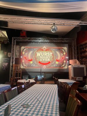 Fritz & Franz Bierhaus by null