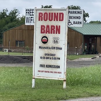 The Arcadia Round Barn - Info - Architectural Tours Near Me - Arcadia, Oklahoma