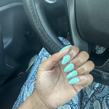 Milano Nail Spa Galleria - Builder gel on natural nail, rounded almond - Nail Salons Near Me - Houston, Texas