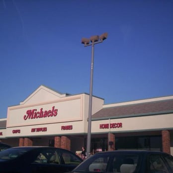 Michaels - Arts & Crafts Near Me - Skokie, Illinois