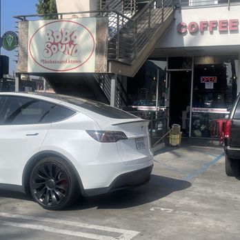 Boba Sound - Outside - Bubble Tea Near Me - Los Angeles, California