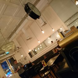 Byron - Interior