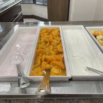 Staybridge Suites Columbia - Yogurt Bar - Hotels Near Me - Columbia, South Carolina