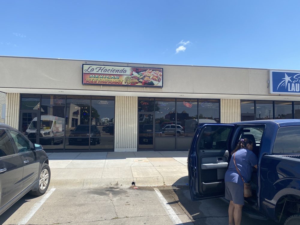 LA HACIENDA Updated August 2024 23 Reviews 321 E 6th St, North