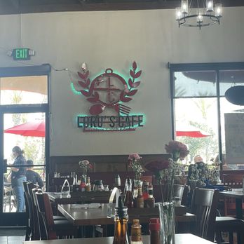 Loru’s Cafe - Dining area - Breakfast & Brunch Near Me - Camarillo, California