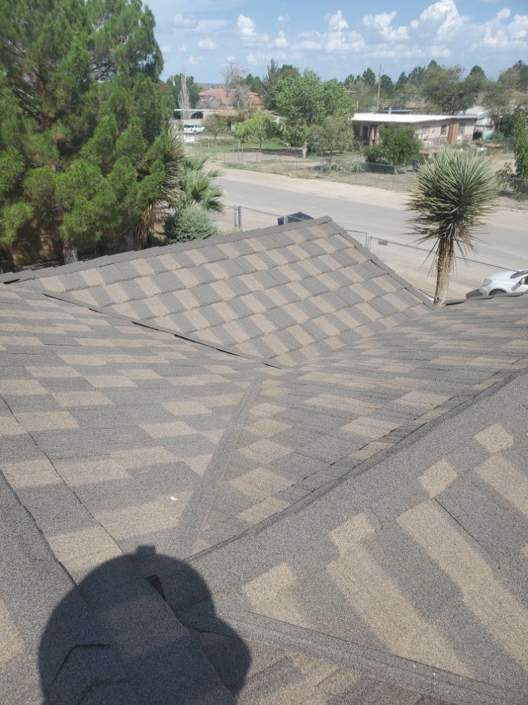 Slide of Puentes Roofing and Construction