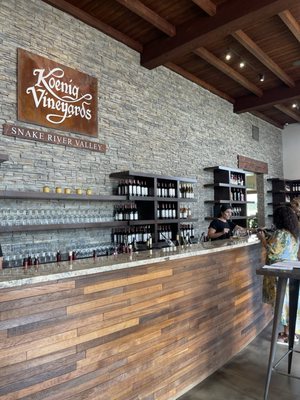 Koenig Vineyards by null