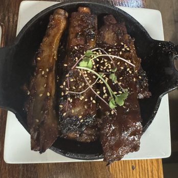 Eating House 1849 Koloa - The Slow Braised Honey Mustard Grilled Beef Short Ribs - Hawaiian Near Me - Koloa, Hawaii