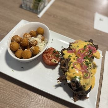 Toasted La Mesa - Short Rib Benny - Breakfast & Brunch Near Me - La Mesa, California Toasted La Mesa - Short Rib Benny - Breakfast & Brunch Near Me - La Mesa, California