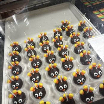 Vin’s Bake House - Thanksgiving treats - Bakeries Near Me - Massapequa Park, New York Vin’s Bake House - Thanksgiving treats - Bakeries Near Me - Massapequa Park, New York
