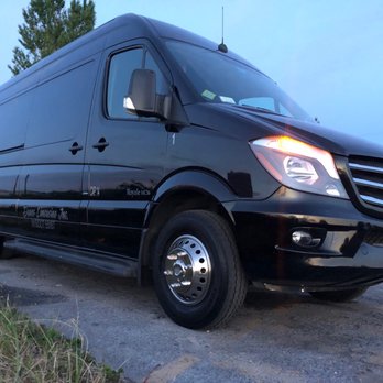 Hamptons Bus Rental - Hamptons Bus Rental always shows up with clean buses. - Party Bus Rentals Near Me Hamptons Bus Rental - Hamptons Bus Rental always shows up with clean buses. - Party Bus Rentals Near Me