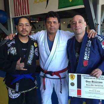 Bradford Jiu-Jitsu - Old pic of me Master Joe Moreira & Instructor Gino Bradford! - Brazilian Jiu-jitsu Near Me - Palm Springs, California Bradford Jiu-Jitsu - Old pic of me Master Joe Moreira & Instructor Gino Bradford! - Brazilian Jiu-jitsu Near Me - Palm Springs, California