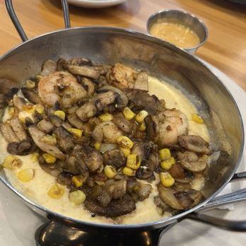 Phoebe's Diner - Hatch green chile shrimp and grits - American Near Me - Austin, Texas Phoebe's Diner - Hatch green chile shrimp and grits - American Near Me - Austin, Texas