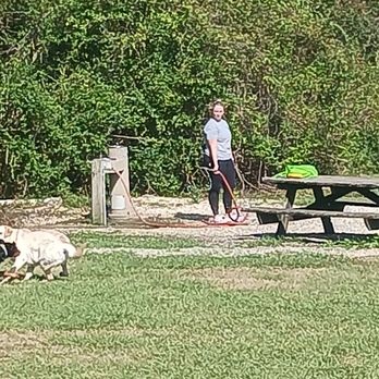 James Island Dog Park - A very nice rinse off station - Dog Parks Near Me - Charleston, South Carolina James Island Dog Park - A very nice rinse off station - Dog Parks Near Me - Charleston, South Carolina