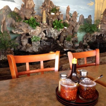 Quan Vy Da - Back wall - Vietnamese Near Me - Westminster, California