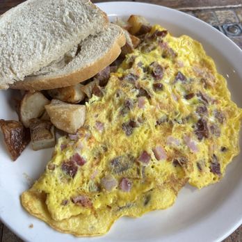 Izenberg's Catering & Cafe - Meat lover's omelette - Delis Near Me - Conshohocken, Pennsylvania Izenberg's Catering & Cafe - Meat lover's omelette - Delis Near Me - Conshohocken, Pennsylvania