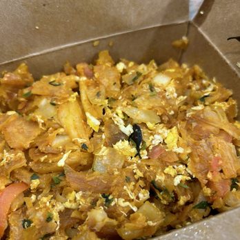 Curry On Indian Cuisine - Egg Kothu Paratha - Indian Near Me - Beaverton, Oregon Curry On Indian Cuisine - Egg Kothu Paratha - Indian Near Me - Beaverton, Oregon