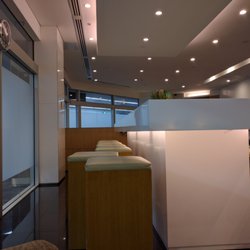 Cathay Pacific First & Business Class Lounge - Seating pic 1