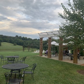 Castle Hill Cider - Outside - Cideries Near Me - Keswick, Virginia